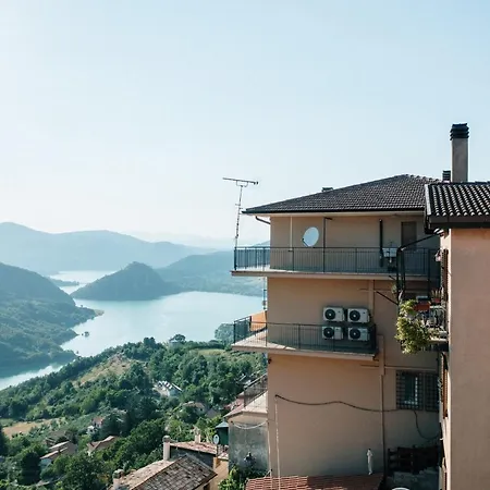 Casa vacanze Del Turano - Il Nido Dell'aquila Ascrea