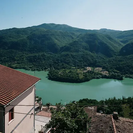 Casa vacanze Del Turano - Il Nido Dell'aquila Ascrea