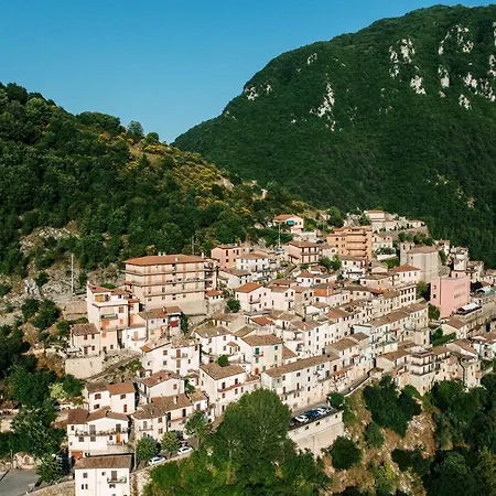 Casa vacanze Del Turano - Il Nido Dell'aquila *